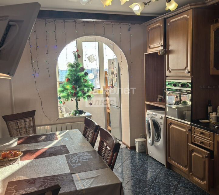 Продаётся 3-комнатная квартира, 65 м²