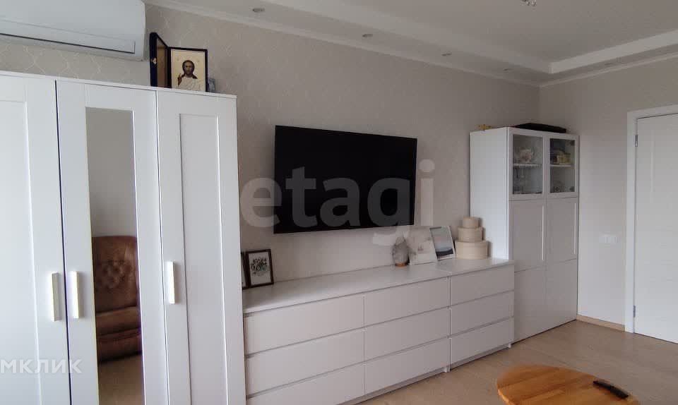 Продаётся 3-комнатная квартира, 63 м²
