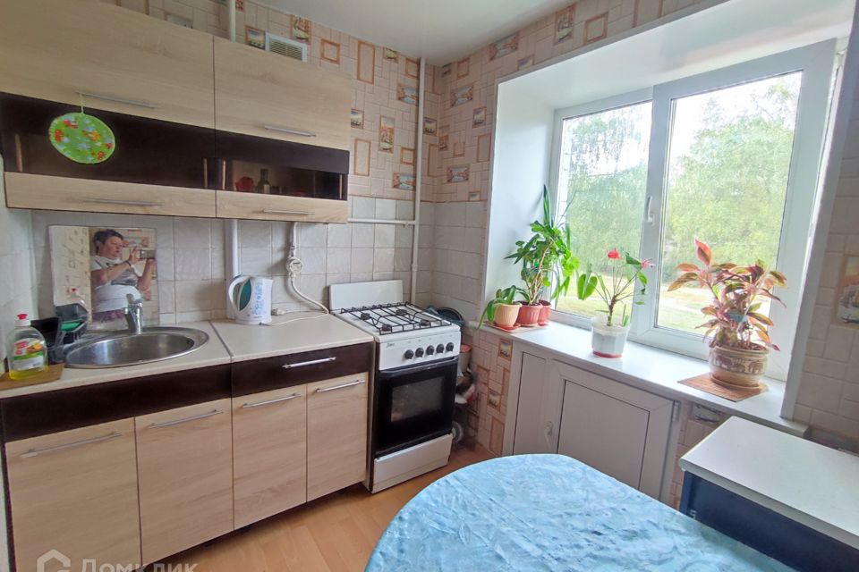 Продаётся 3-комнатная квартира, 50.3 м²