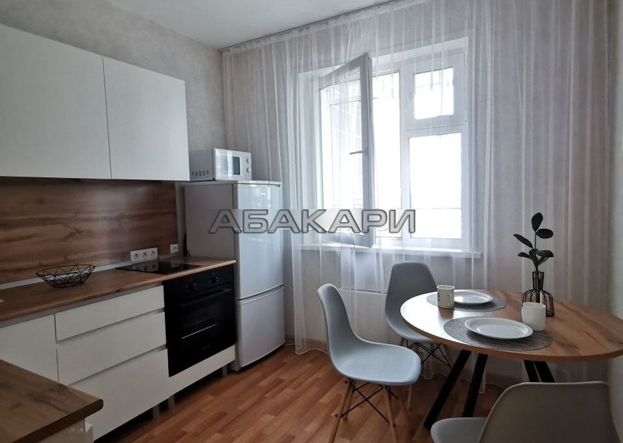 Сдаётся 1-комнатная квартира, 42 м²