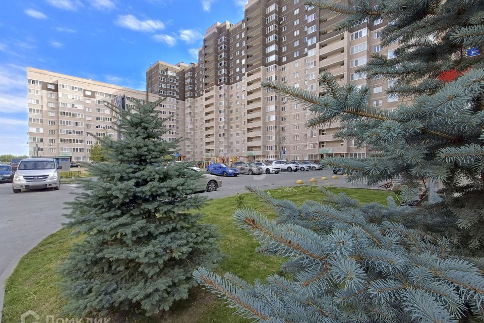 Продаётся 1-комнатная квартира, 54.6 м²