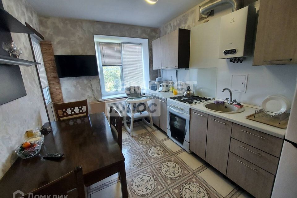 Продаётся 3-комнатная квартира, 59.6 м²
