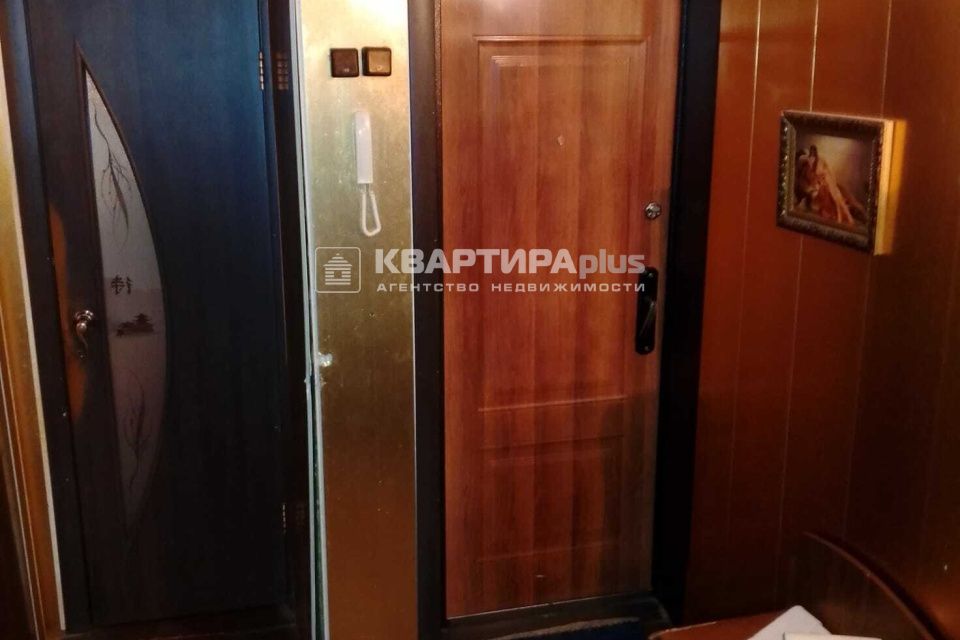 Продаётся 4-комнатная квартира, 59 м²