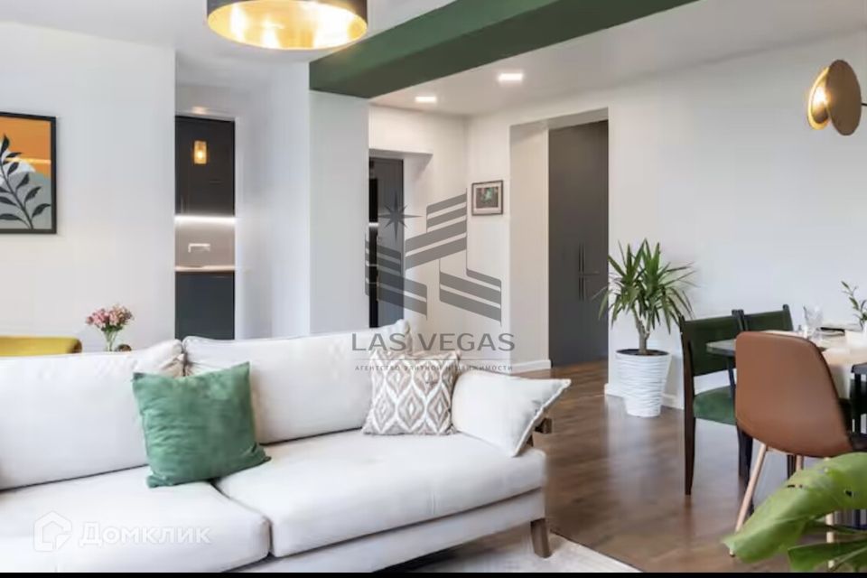 Сдаётся 3-комнатная квартира, 115 м²