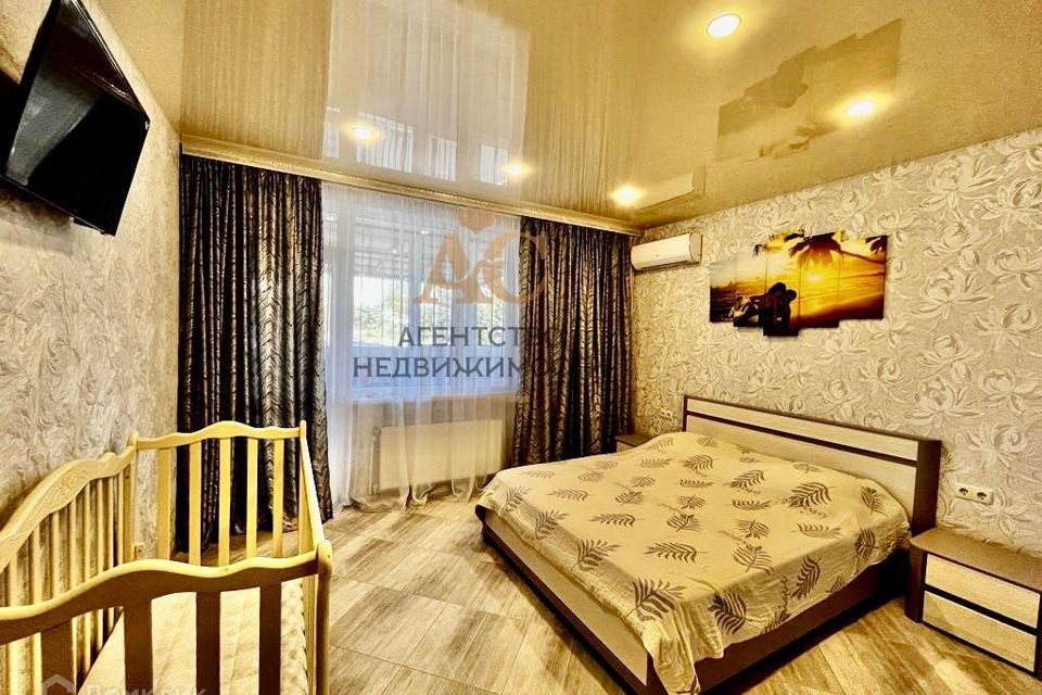 Продаётся 1-комнатная квартира, 57 м²
