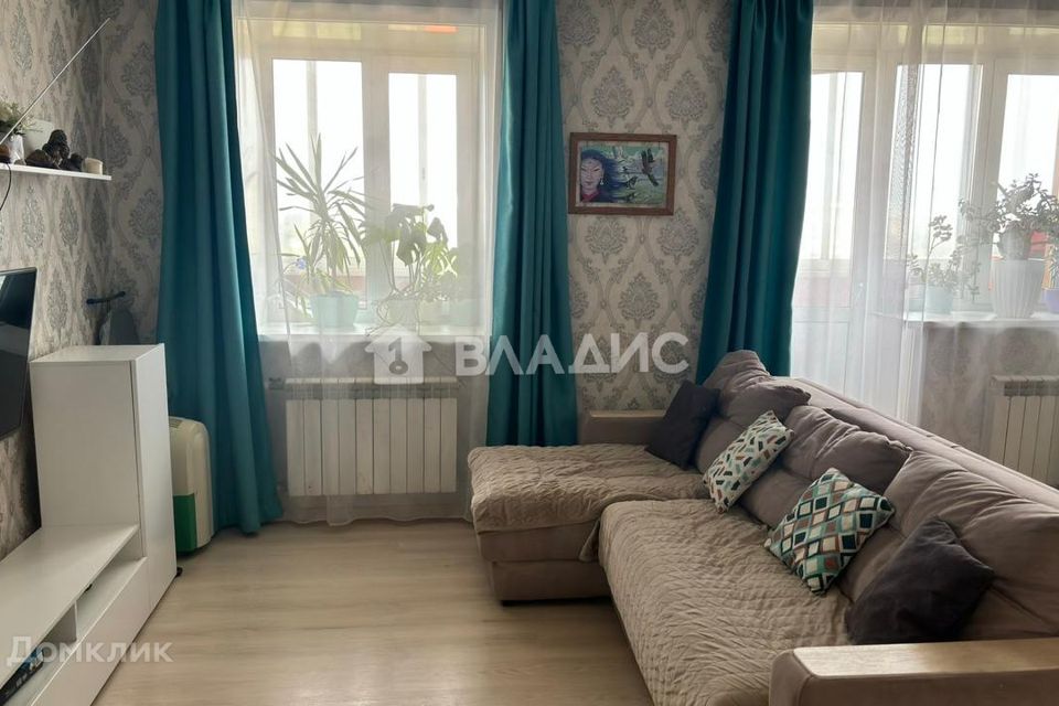 Продаётся 4-комнатная квартира, 71.7 м²