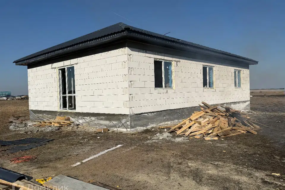 Продаётся 1-этажный дом, 110 м²