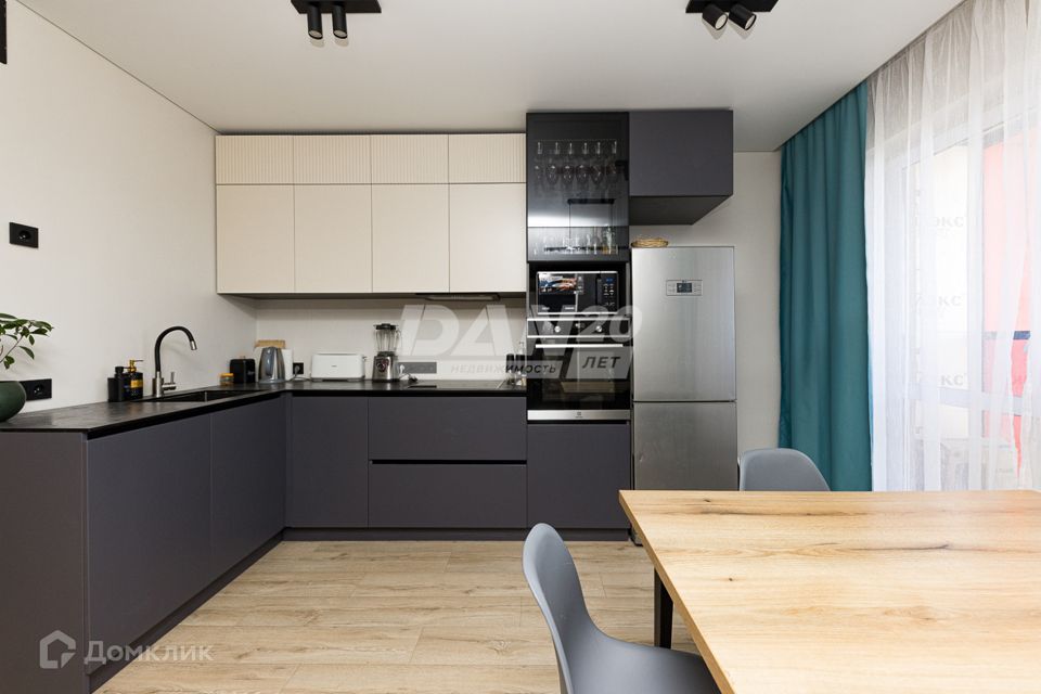 Продаётся 2-комнатная квартира, 64.9 м²