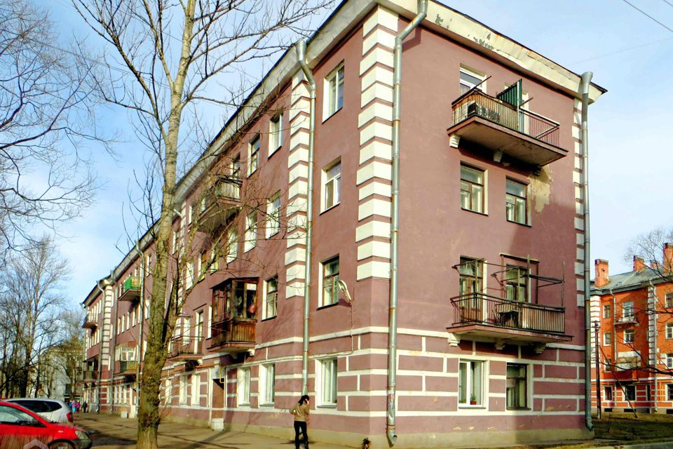 Продаётся 4-комнатная квартира, 104.5 м²