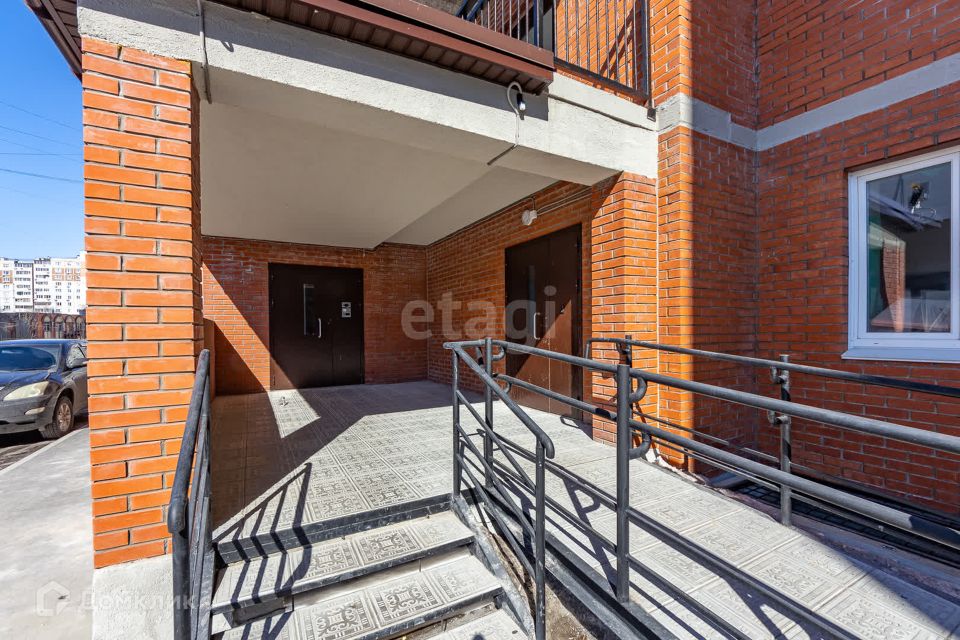 Продаётся 2-комнатная квартира, 60.5 м²
