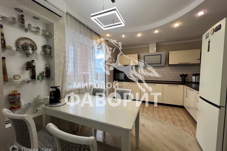 Продаётся 2-комнатная квартира, 56 м²