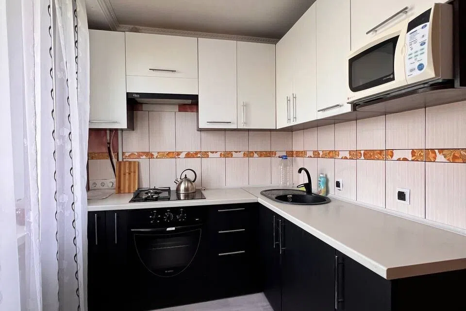 Сдаётся 2-комнатная квартира, 52 м²