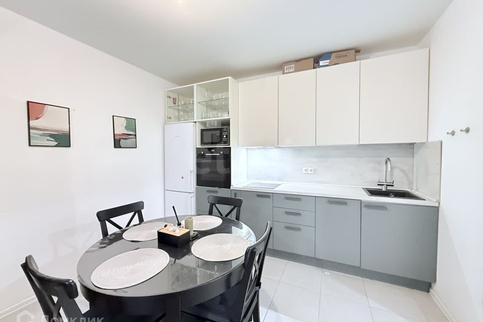 Продаётся 2-комнатная квартира, 58.4 м²