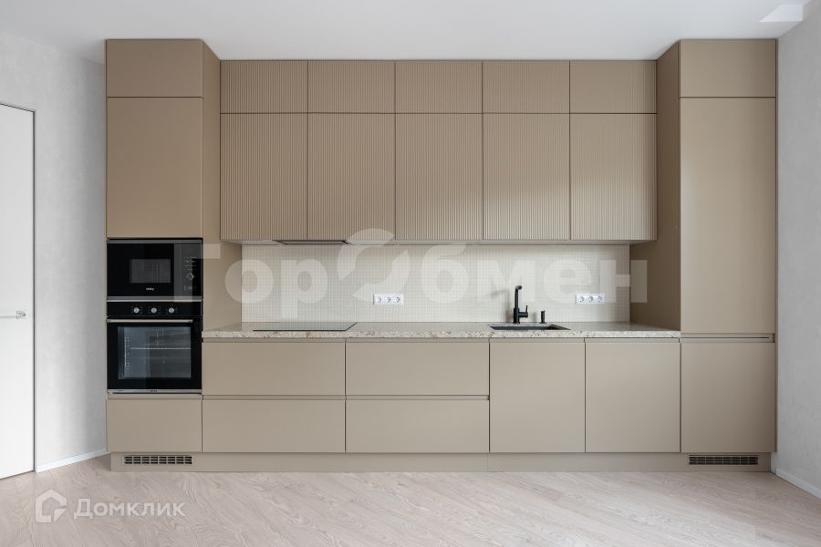 Продаётся 3-комнатная квартира, 117 м²