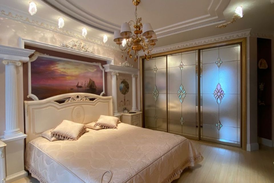 Продаётся 4-комнатная квартира, 118.4 м²