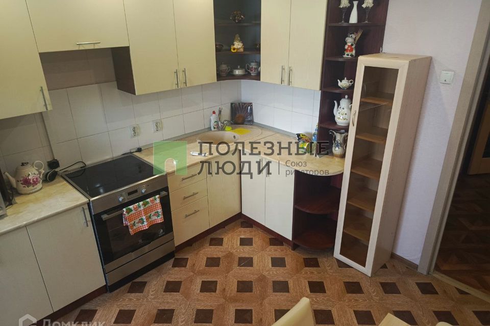 Сдаётся 2-комнатная квартира, 57 м²