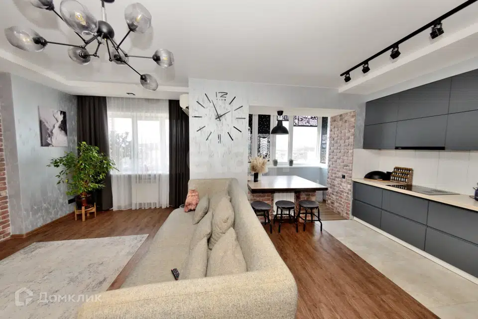 Продаётся 3-комнатная квартира, 89.9 м²