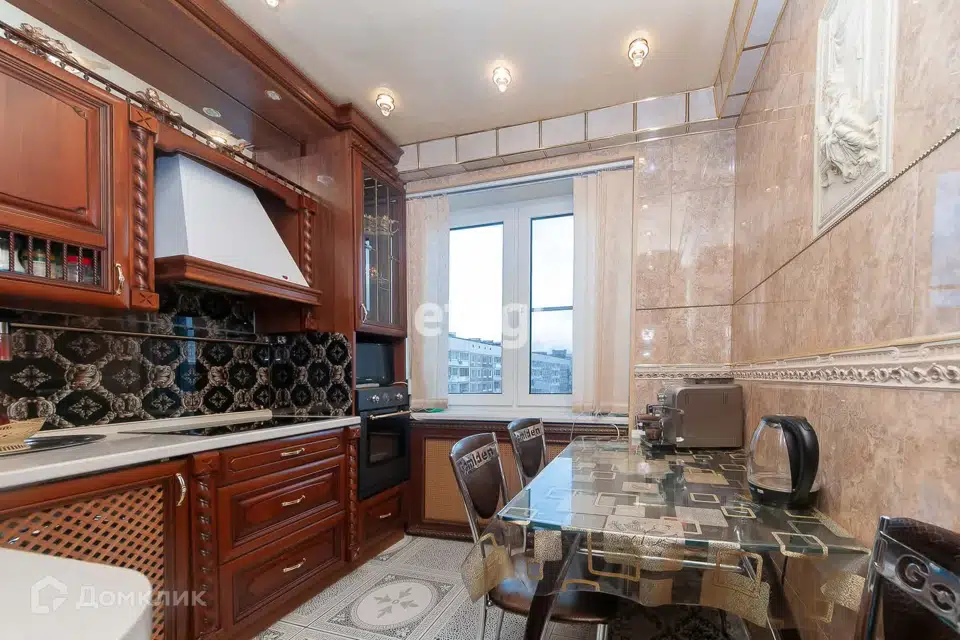 Продаётся 3-комнатная квартира, 56.7 м²