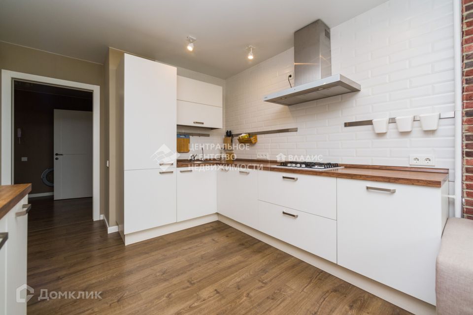 Продаётся 2-комнатная квартира, 63.9 м²