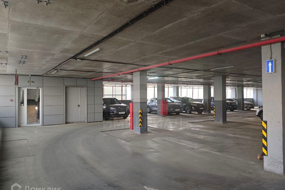 Продаётся машиноместо, 18 м²