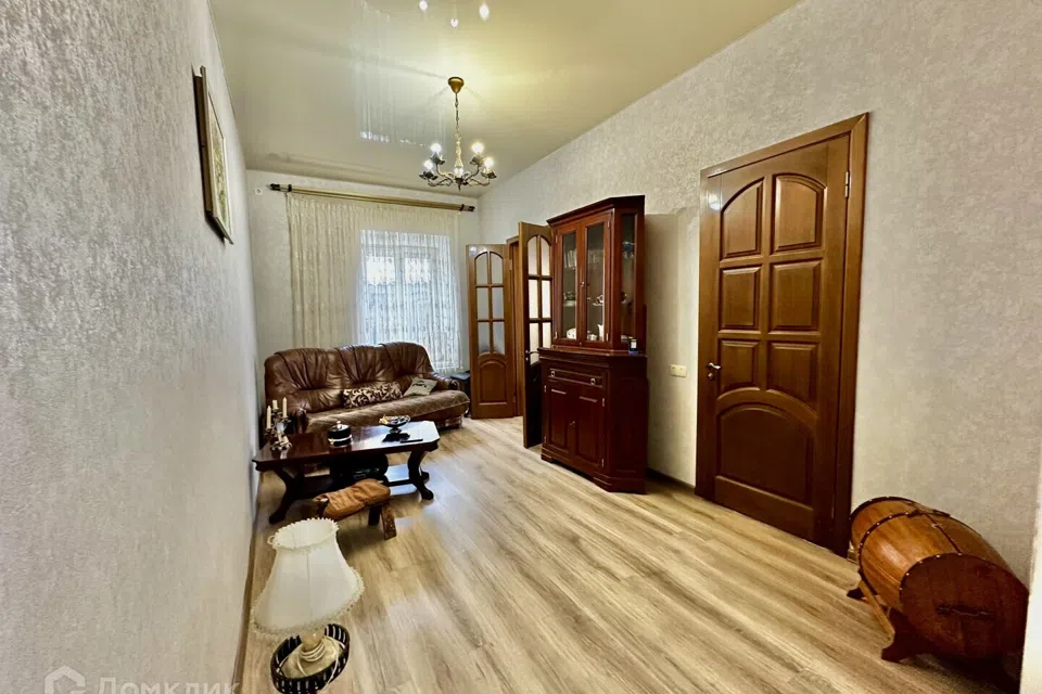 Продаётся 3-комнатная квартира, 81.9 м²