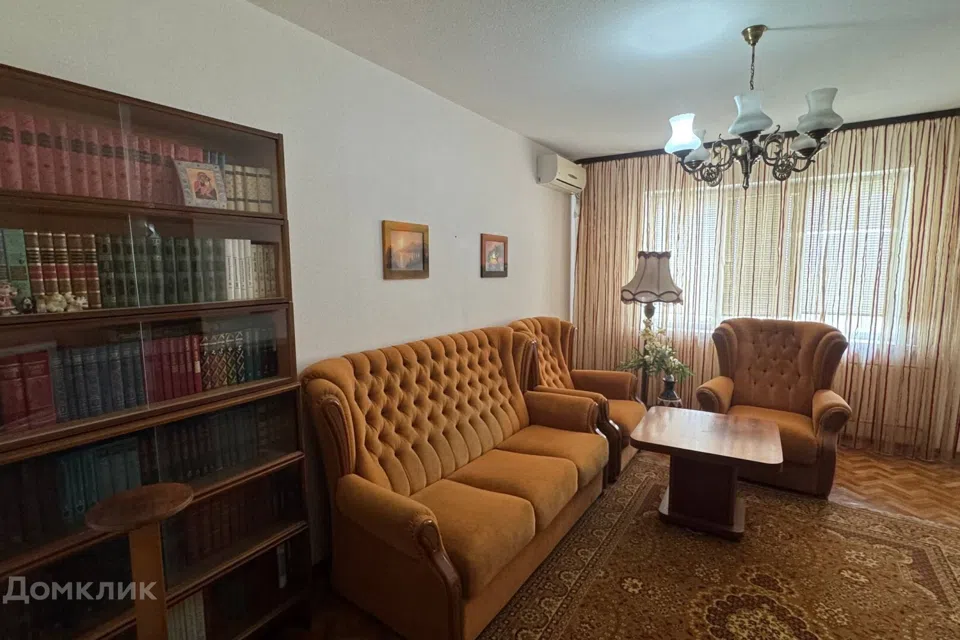 Продаётся 3-комнатная квартира, 68.7 м²