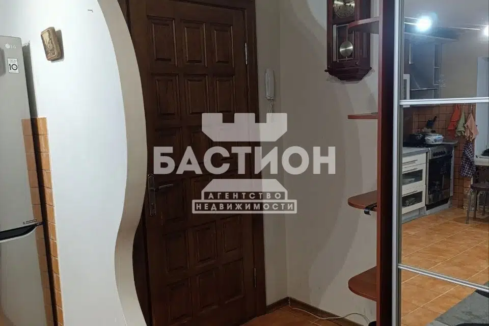 Продаётся 3-комнатная квартира, 109.3 м²