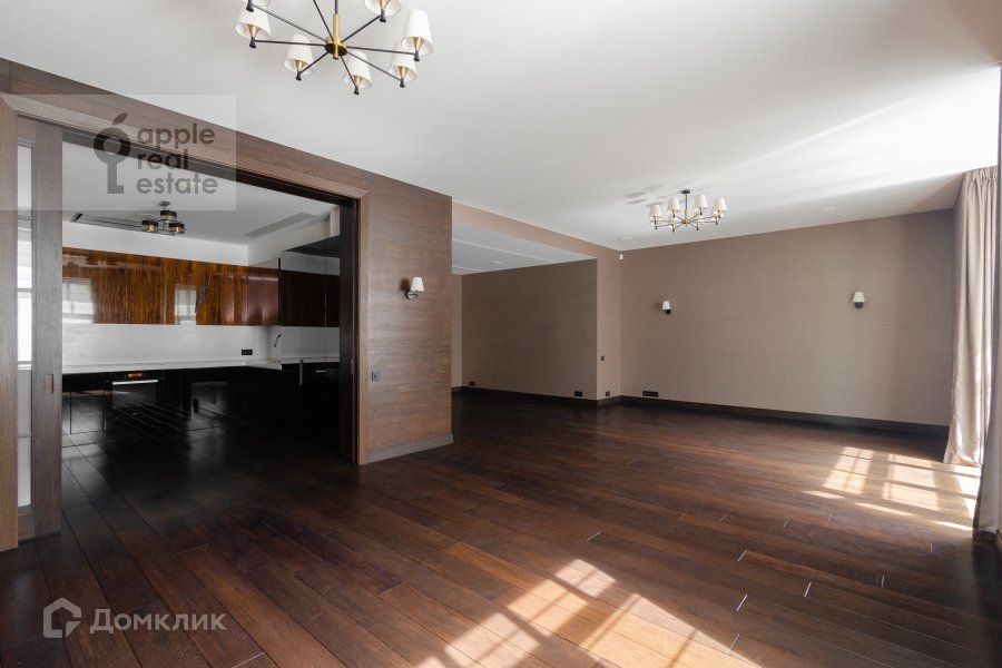 Сдаётся 3-комнатная квартира, 260 м²