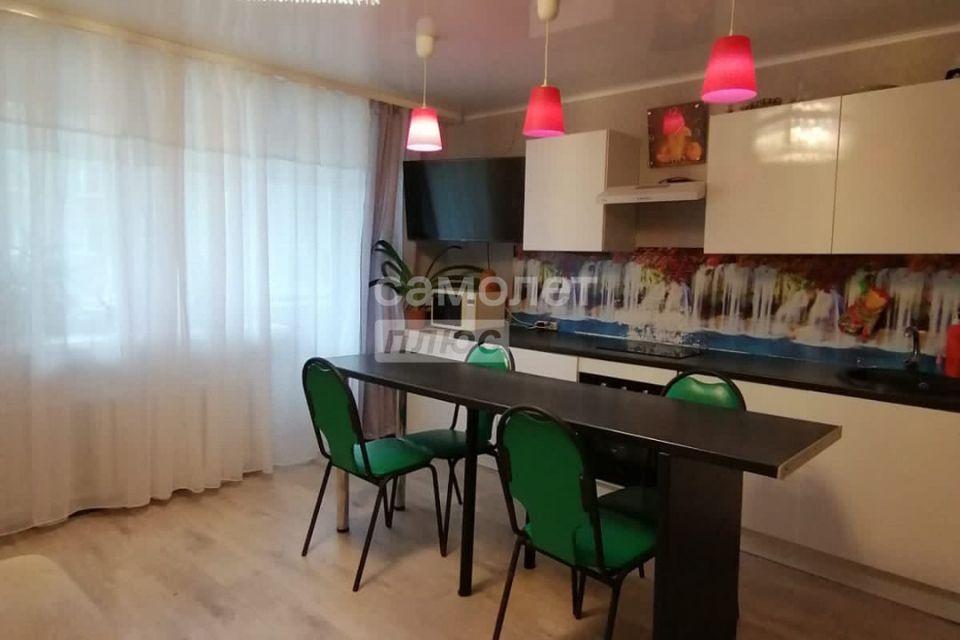 Продаётся 3-комнатная квартира, 63.2 м²