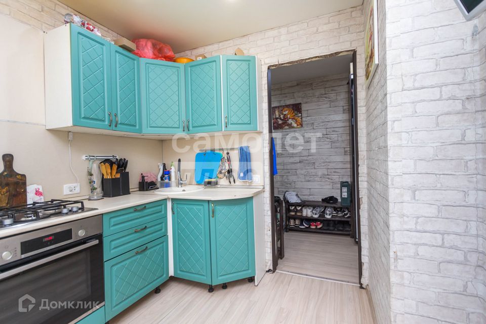 Продаётся 4-комнатная квартира, 74.4 м²