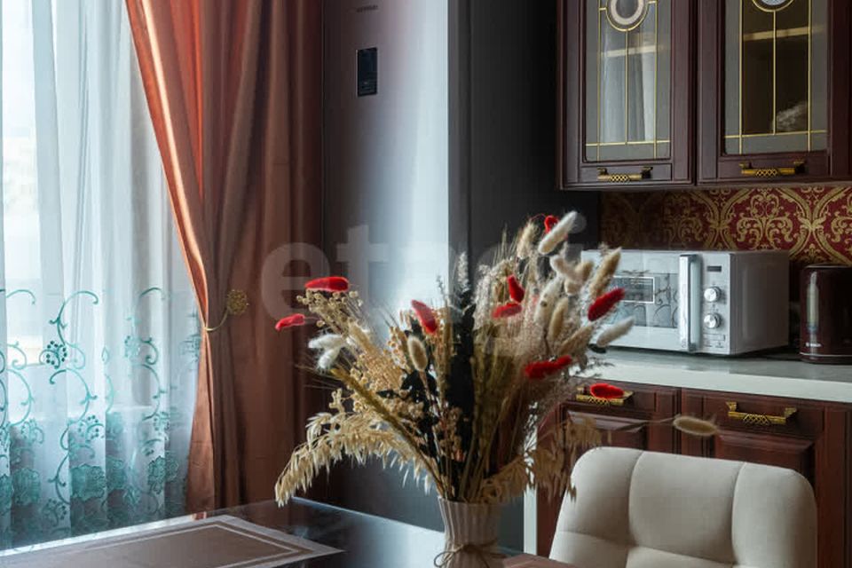 Продаётся 2-комнатная квартира, 70.8 м²