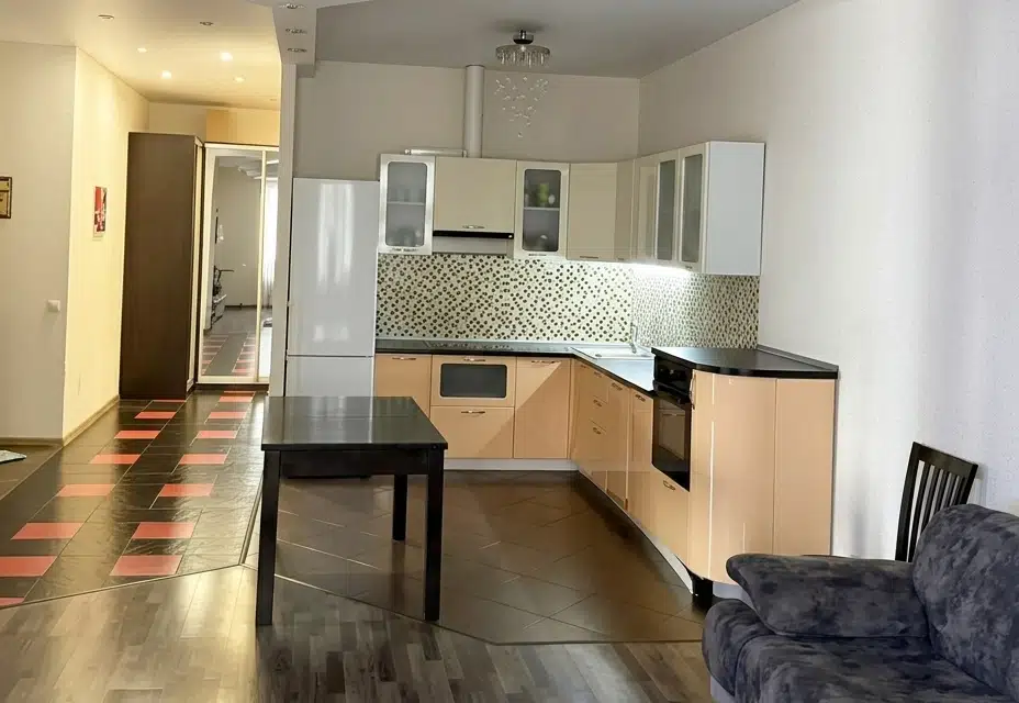 Продаётся 3-комнатная квартира, 124.8 м²