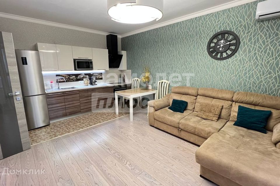 Продаётся 1-комнатная квартира, 43.7 м²