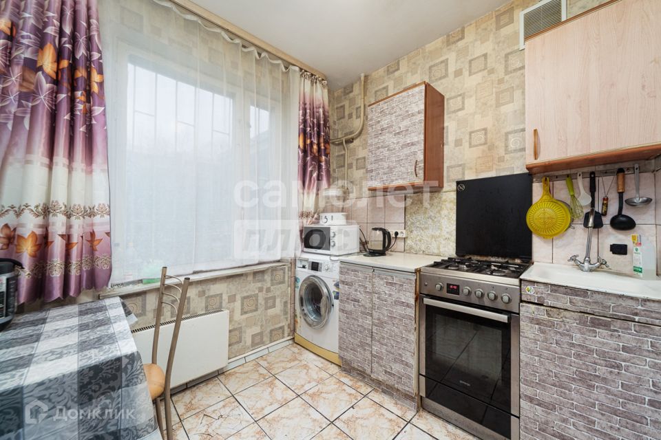 Продаётся 3-комнатная квартира, 58.3 м²