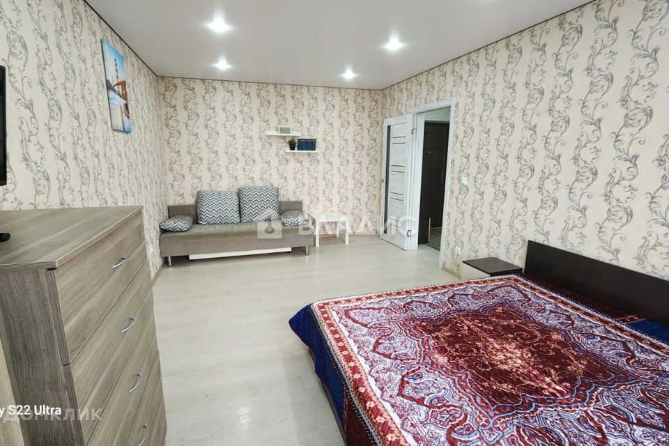 Продаётся 1-комнатная квартира, 42 м²