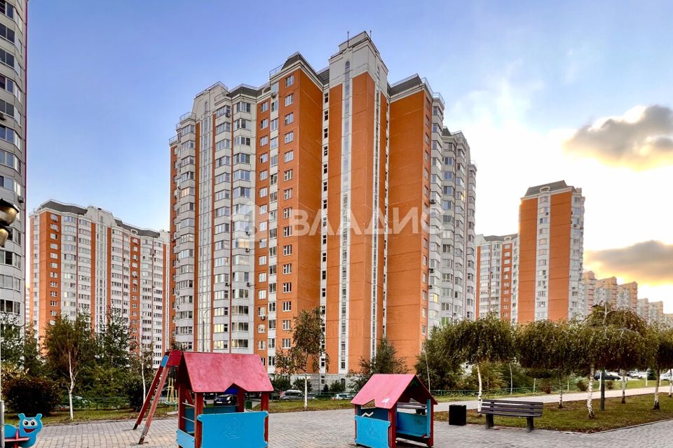 Продаётся 2-комнатная квартира, 51.7 м²