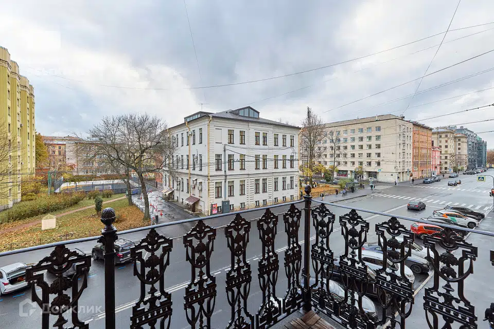 Продаётся 5-комнатная квартира, 155 м²