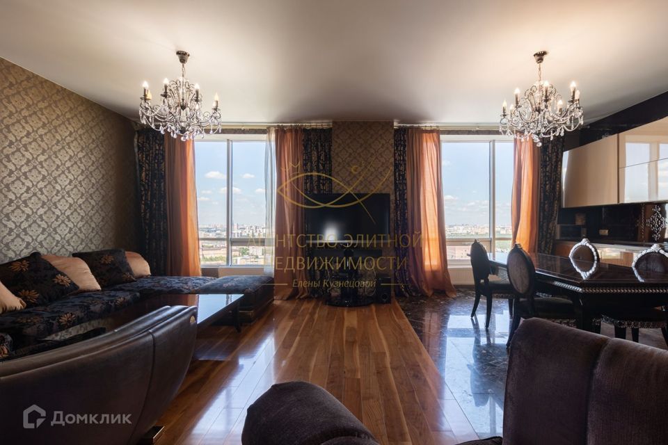 Сдаётся 2-комнатная квартира, 97 м²