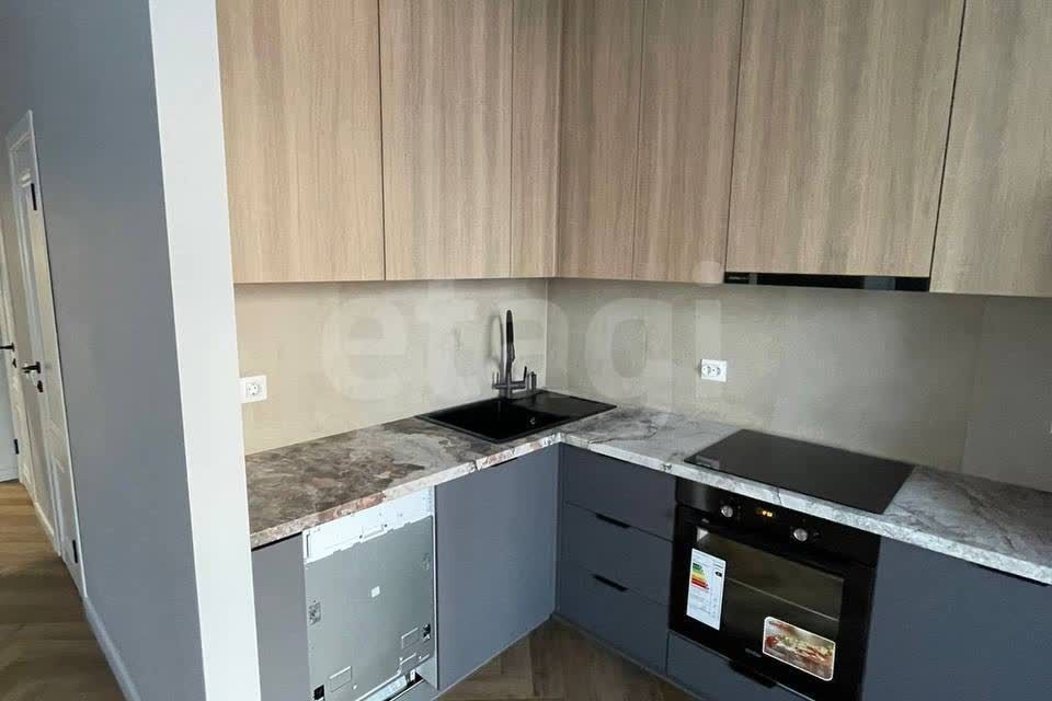 Сдаётся 2-комнатная квартира, 56 м²