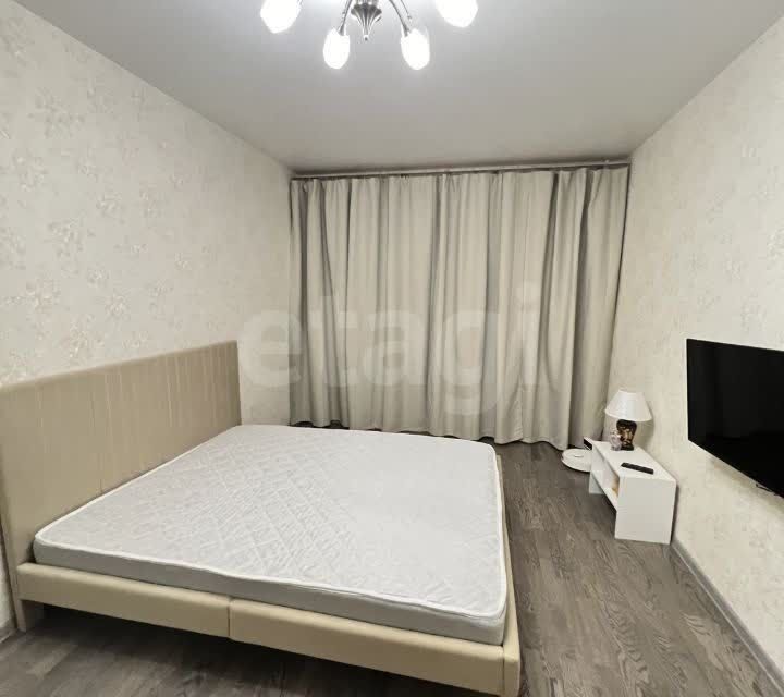 Сдаётся 1-комнатная квартира, 53 м²