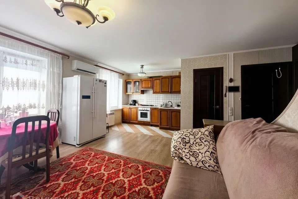 Продаётся 3-комнатная квартира, 77.1 м²