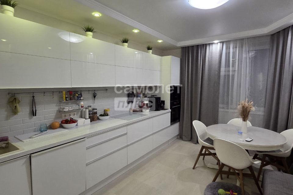 Продаётся 3-комнатная квартира, 78.3 м²