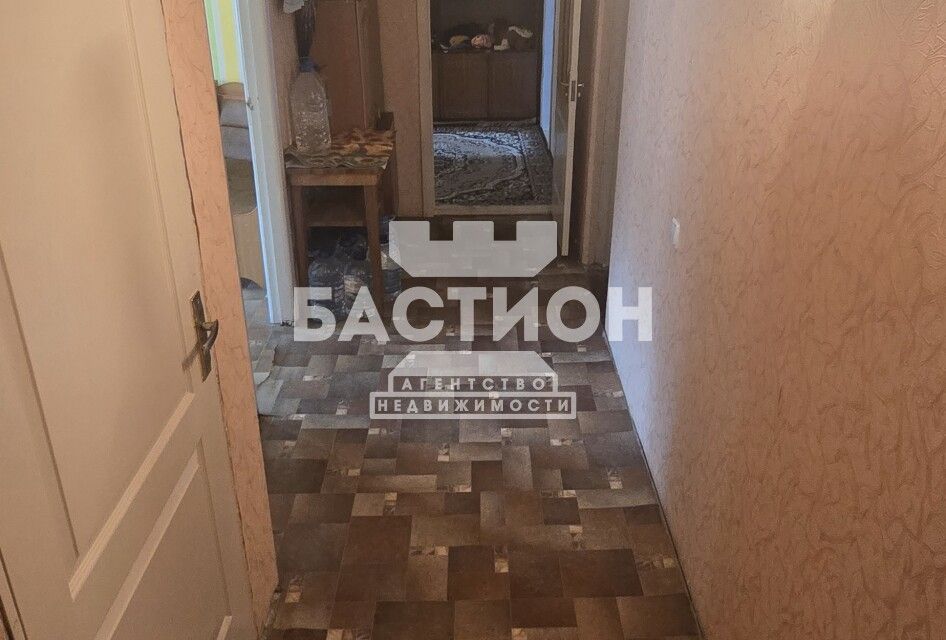 Продаётся 4-комнатная квартира, 65.6 м²