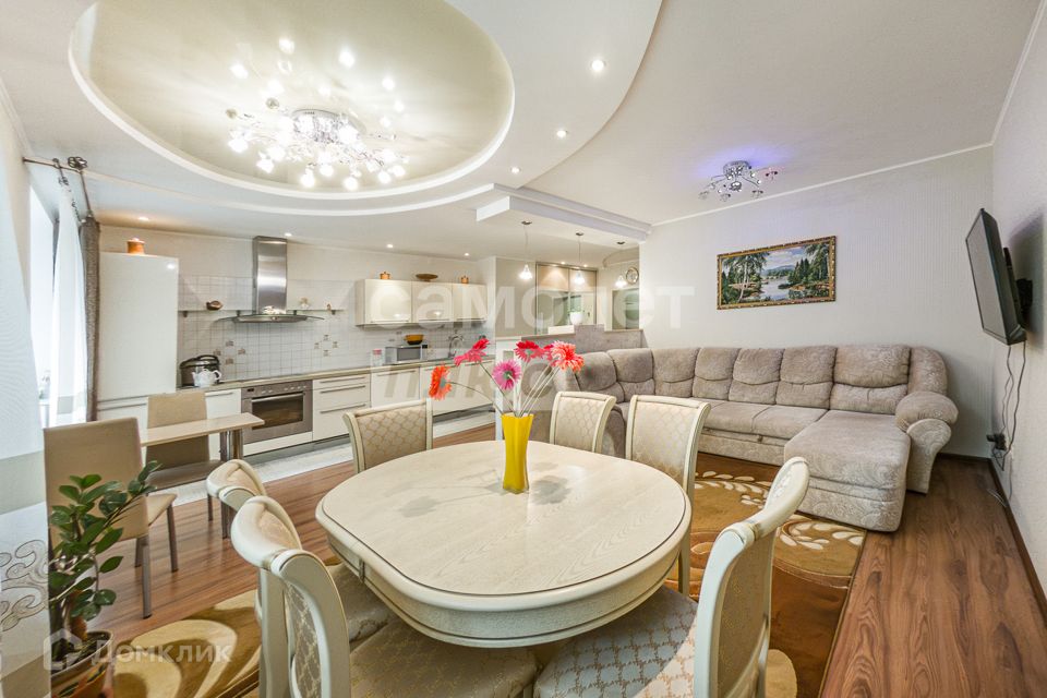 Продаётся 1-комнатная квартира, 70.9 м²