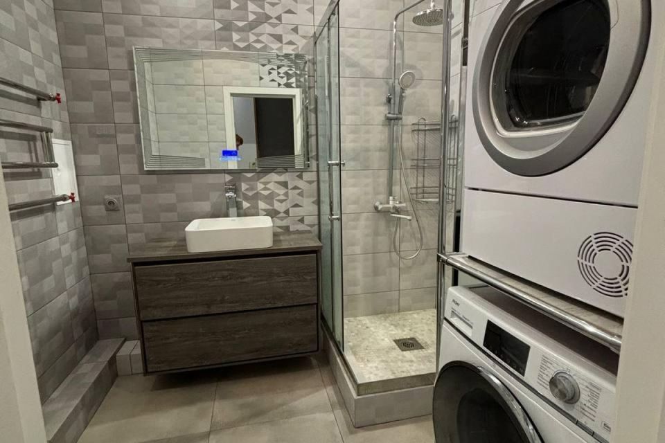Продаётся 1-комнатная квартира, 42.2 м²