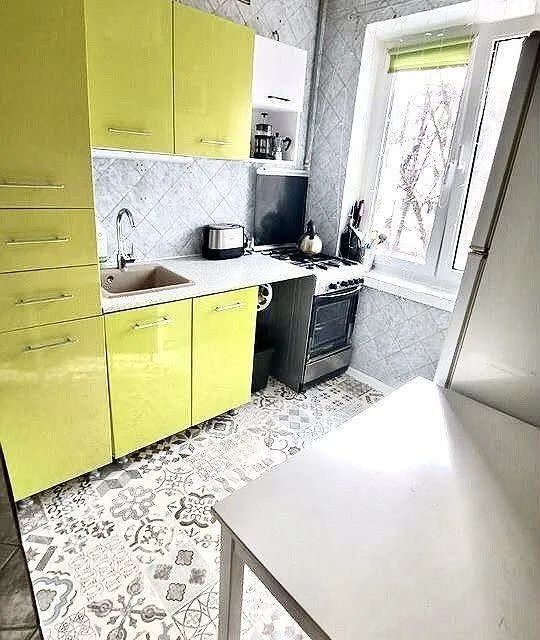 Продаётся 3-комнатная квартира, 62.8 м²