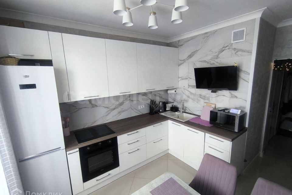 Продаётся 1-комнатная квартира, 37.9 м²