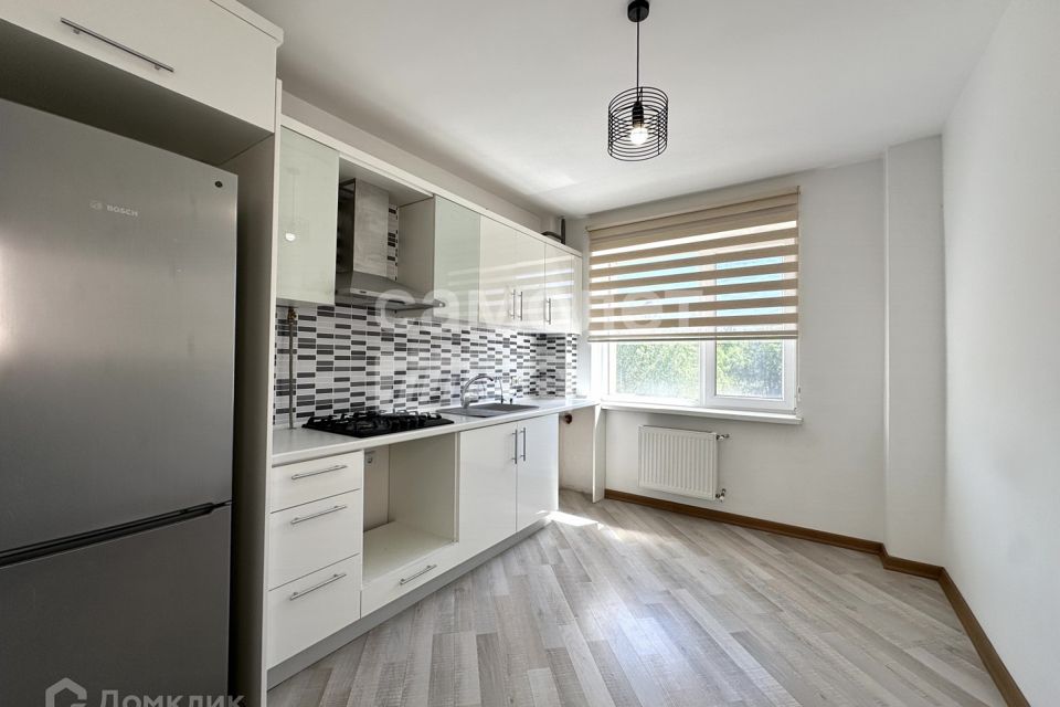 Продаётся 1-комнатная квартира, 43.6 м²
