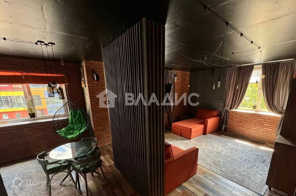 Продаётся 2-комнатная квартира, 60 м²