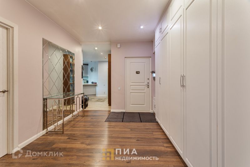 Продаётся 3-комнатная квартира, 100.6 м²